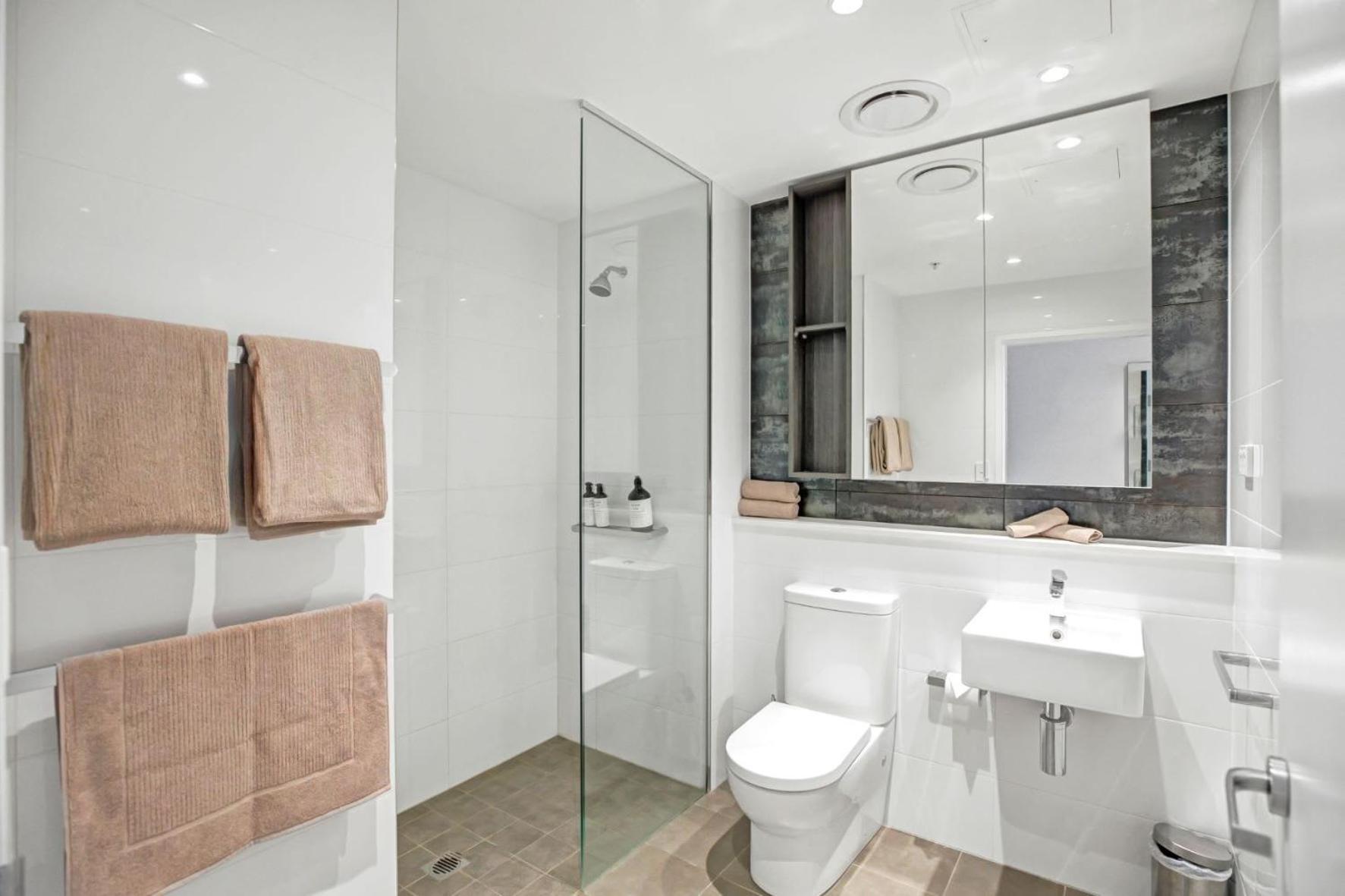 Apartment Hidden Gem In The Heart Of Chatswood Sydney